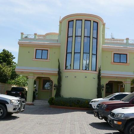 Hotel Tabarre 'S Palace Port-au-Prince Buitenkant foto