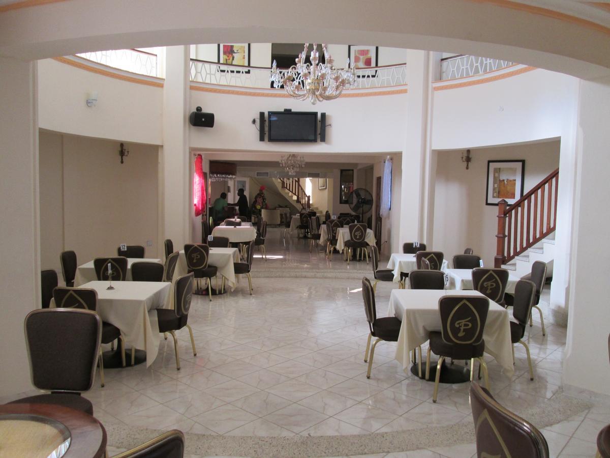 Hotel Tabarre 'S Palace Port-au-Prince Buitenkant foto