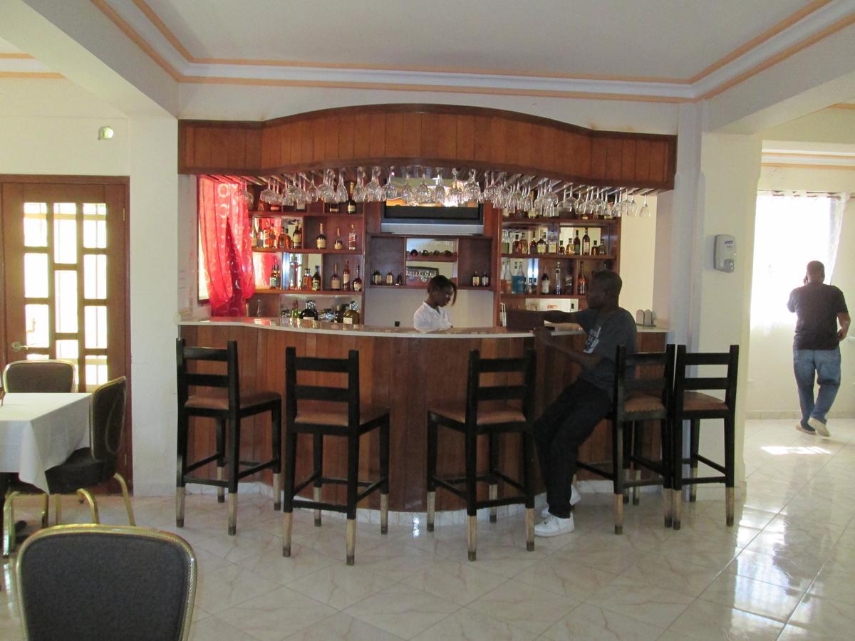 Hotel Tabarre 'S Palace Port-au-Prince Buitenkant foto
