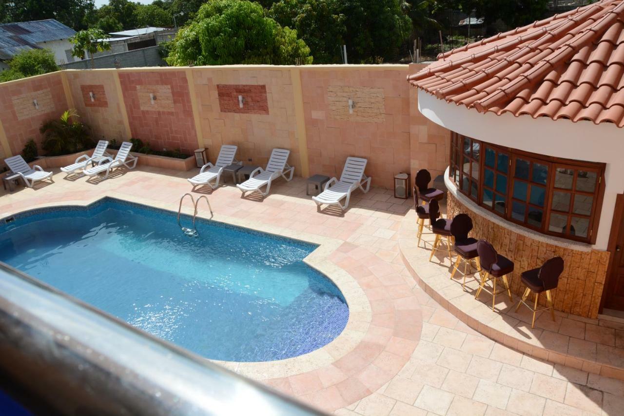 Hotel Tabarre 'S Palace Port-au-Prince Buitenkant foto